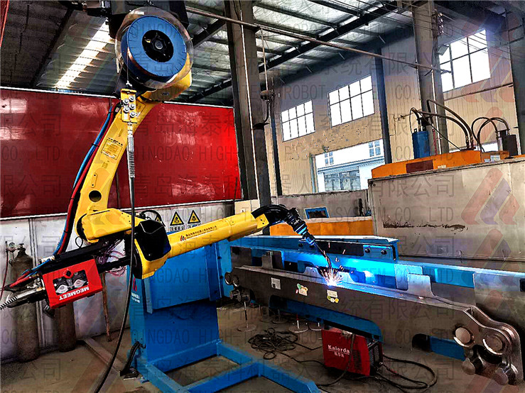 轉(zhuǎn)向架側(cè)梁、端梁、彈簧筒